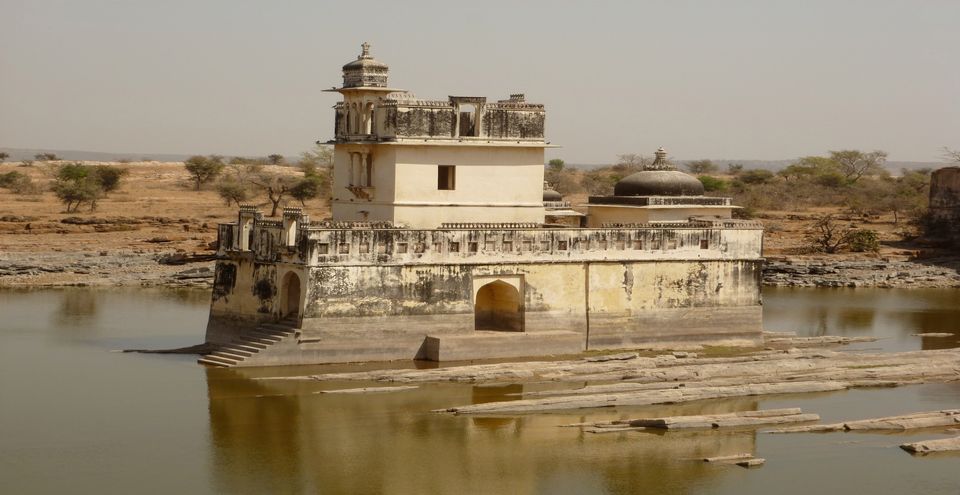 Padmini_Palace,_Chittorgarh,_Rajasthan
